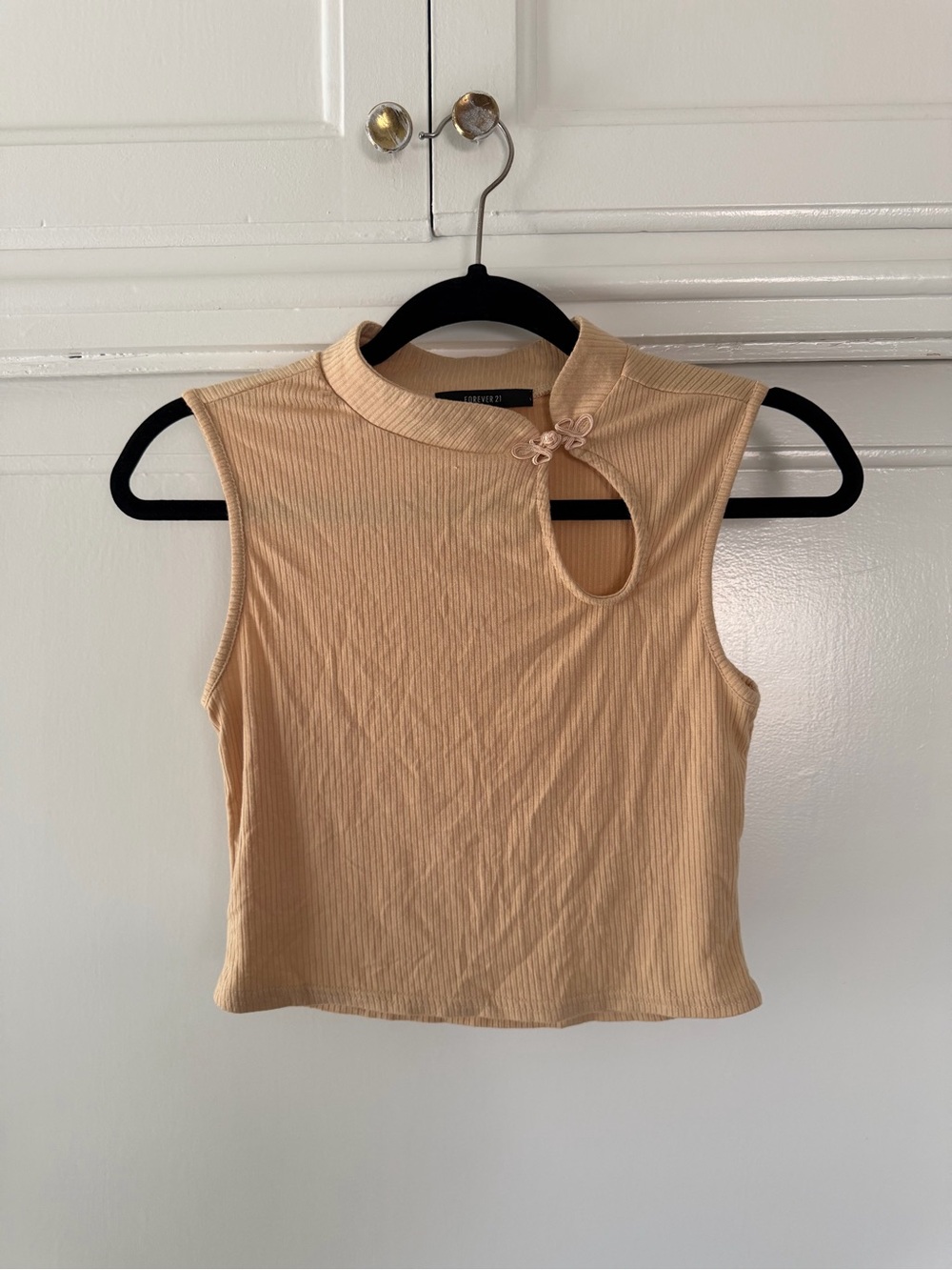 Forever 21 Sleeveless Ribbed Mock Neck Crop Top in Beige